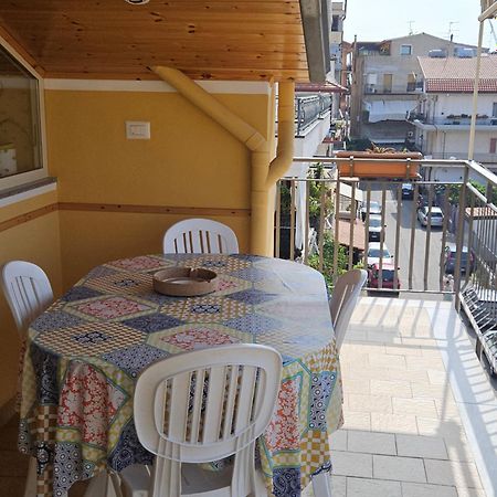 Tiziana Appartement Giardini-Naxos Buitenkant foto